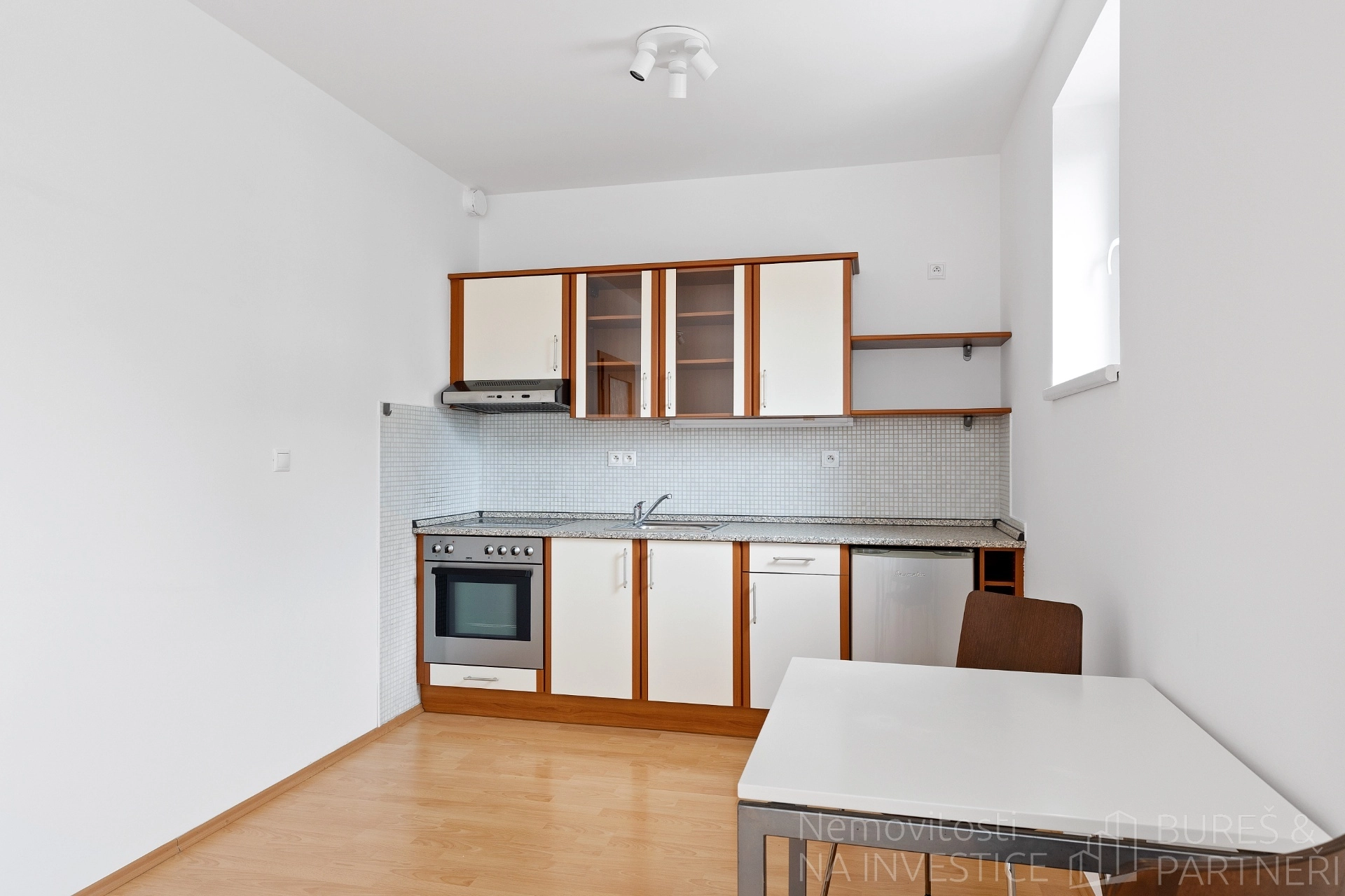 Pronájem, Byty 1+kk, 32m2 - Za Zámečkem, Praha 5 - Jinonice